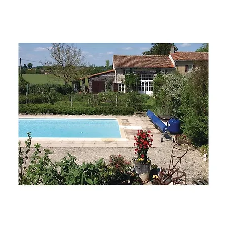 Semesterbostad Four-bedroom Holiday In